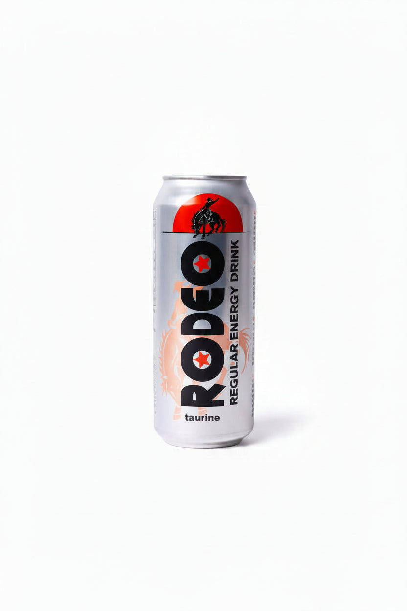 Lata prateada de 25cl de Rodeo Energy Drink com design gráfico vermelho e preto fornecedor de refrigerantes Portugal.